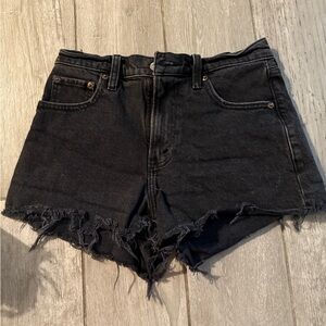 Abercrombie & Fitch 90’s Cutoff Relaxed Short